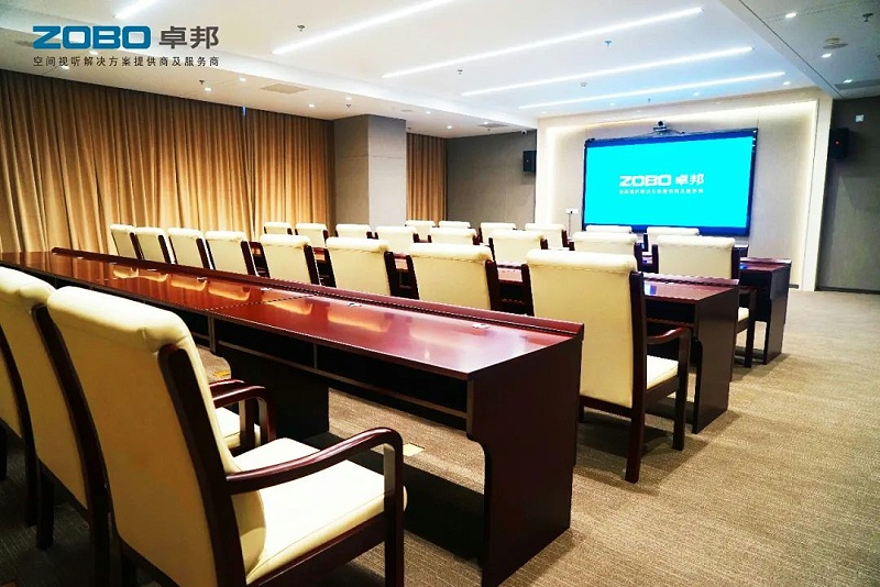 会议室草莓视频黄色在线观看设备连接时需要注意的问题