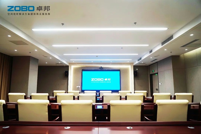 会议室草莓视频黄色在线观看设备连接时需要注意的问题