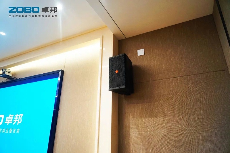 会议室草莓视频黄色在线观看设备连接时需要注意的问题