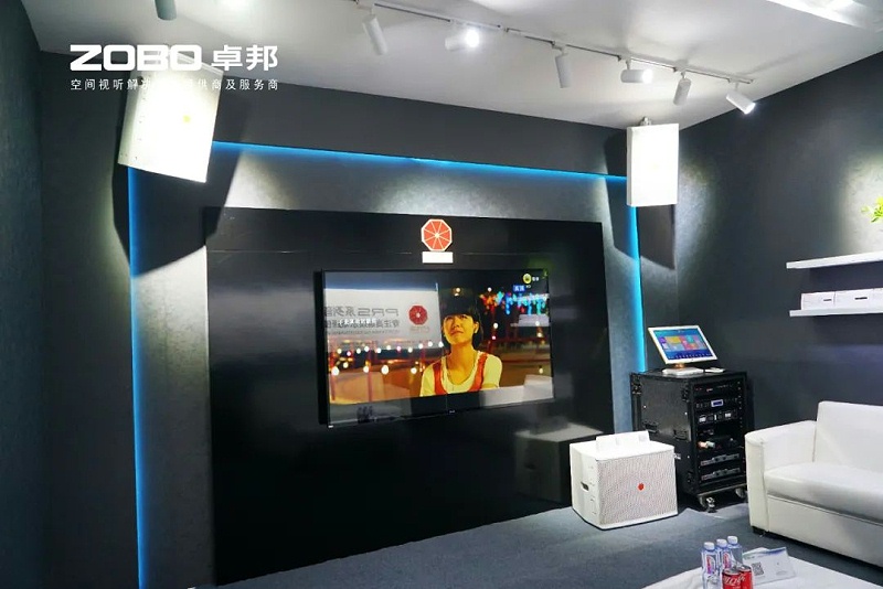 10人潮涌动，新品闪耀!ZOBO草莓视频在线观看网站广州展首日引爆行业焦点