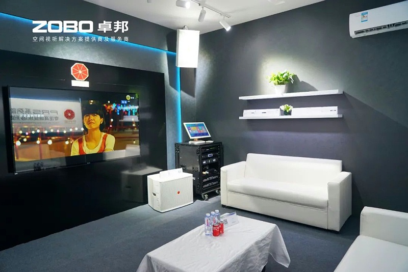 11人潮涌动，新品闪耀!ZOBO草莓视频在线观看网站广州展首日引爆行业焦点