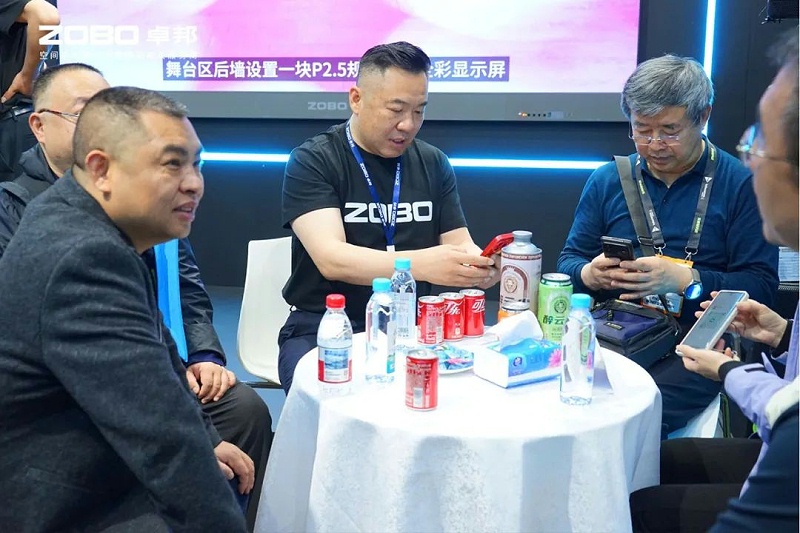 5直击展会首日盛况丨ZOBO草莓视频在线观看网站2025北京InfoComm展