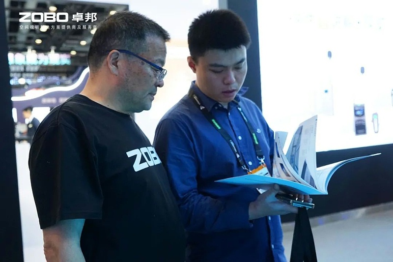 8直击展会首日盛况丨ZOBO草莓视频在线观看网站2025北京InfoComm展