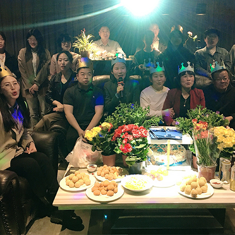 ZOBO草莓视频在线观看网站2021年季度生日会