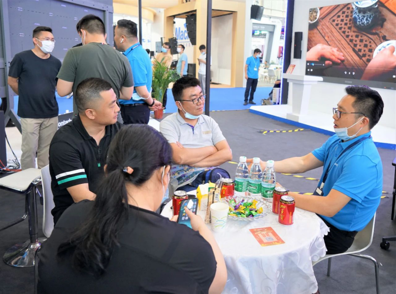 第三天火热依旧、精彩回顾丨ZOBO草莓视频在线观看网站在广州展会，欢迎您的到来299