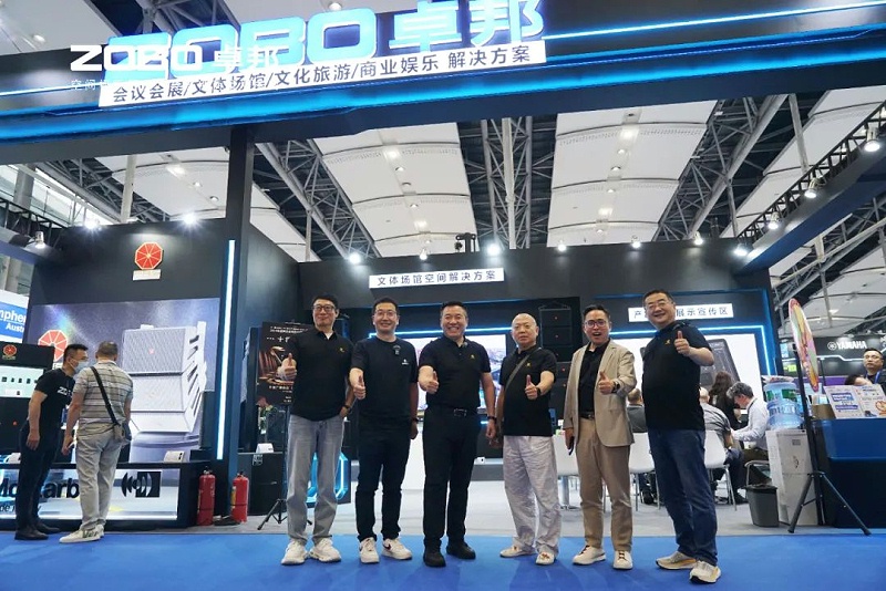 2璀璨新品燃爆全场！ZOBO草莓视频在线观看网站次日热度飙升，口碑炸裂